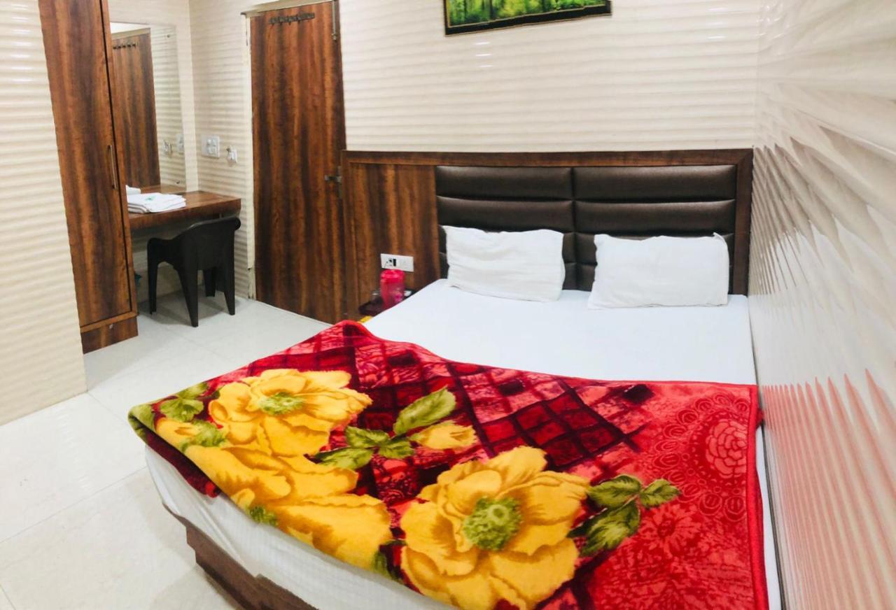 Jasneet Homestay Amritsar Ruang foto