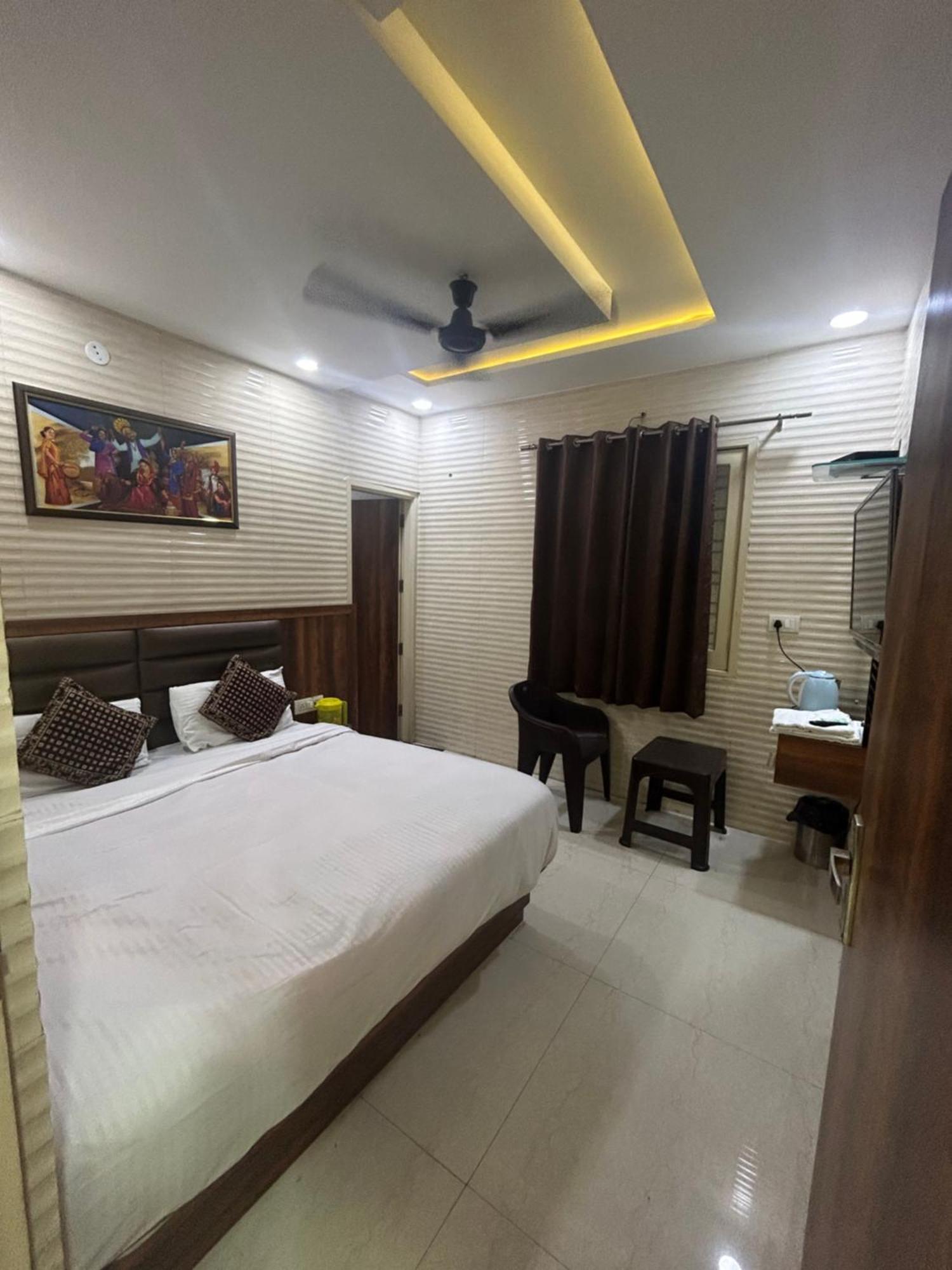 Jasneet Homestay Amritsar Bagian luar foto