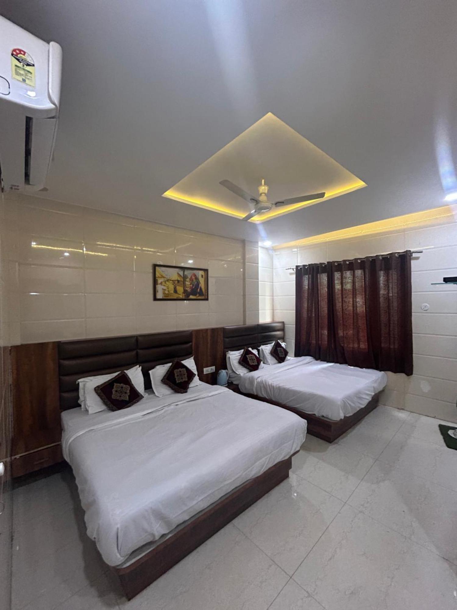 Jasneet Homestay Amritsar Bagian luar foto
